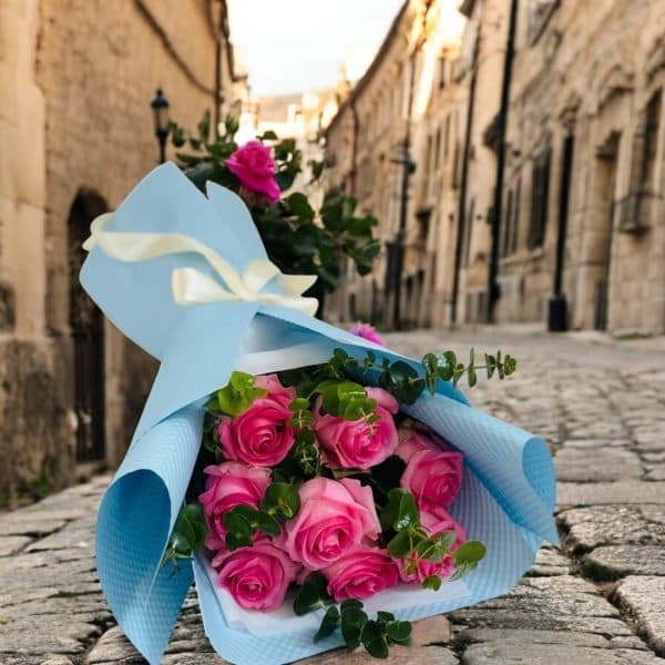 ارسال گل طبیعی برای بازار ولیعصر تهران