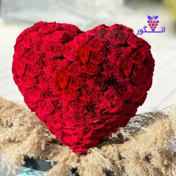 باکس گل ولنتاین دلـــ❤️ــوین (قلب سه بعدی)