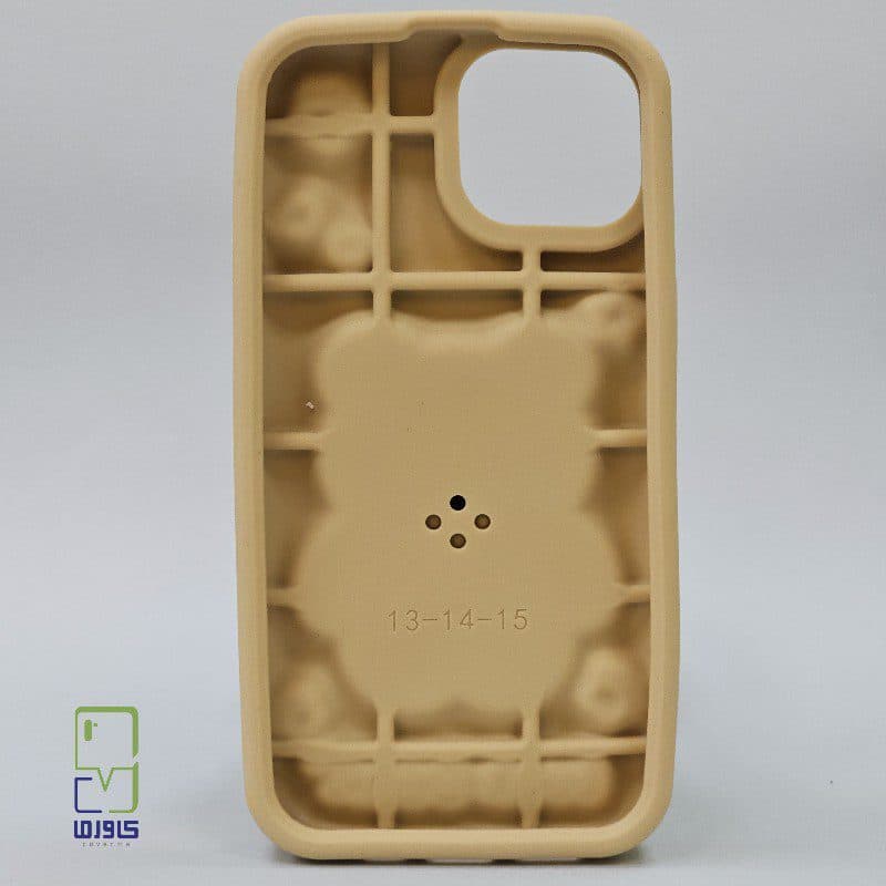 قاب گوشی فانتزی آیفون 15 پرو مکس | طرح خرس خوش شانس | iphone 15 pro max — تصویر ۴