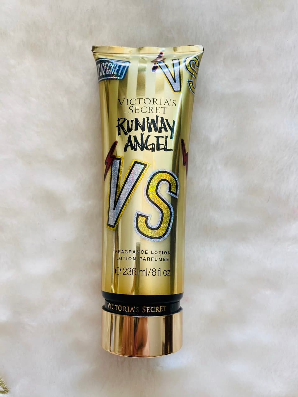 لوسیون بدن ویکتوریا سکرت VICTORIAS SECRET Body Lotion RUNWAY ANGELحجم 236میل