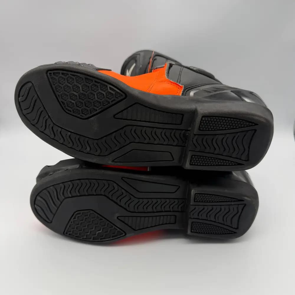 بوت موتورسواری ریسی Alpinestars چرم طبیعی فول پروتکشن مشکی نارنجی — تصویر ۳