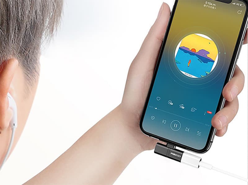 مبدل لایتنیگ 2 در 1 رسی RECCI RDS-A05 Lightning Converter — تصویر ۷