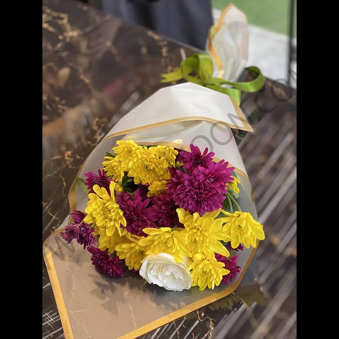 دسته گل یگانه — تصویر ۲