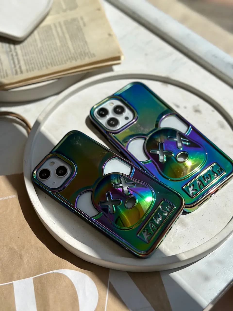 قاب kaws hologram (کدC1371) — تصویر ۴