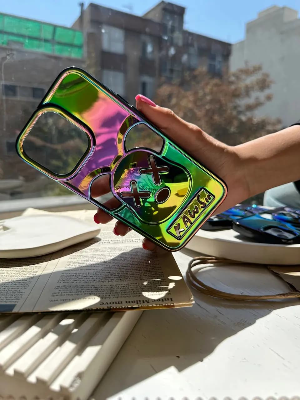 قاب kaws hologram (کدC1371) — تصویر ۳