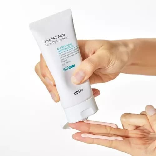 کرم ضد آفتاب رنگی SPF50 مدل ALOE 54.2 AQUA حجم ۵۰ml — تصویر ۷