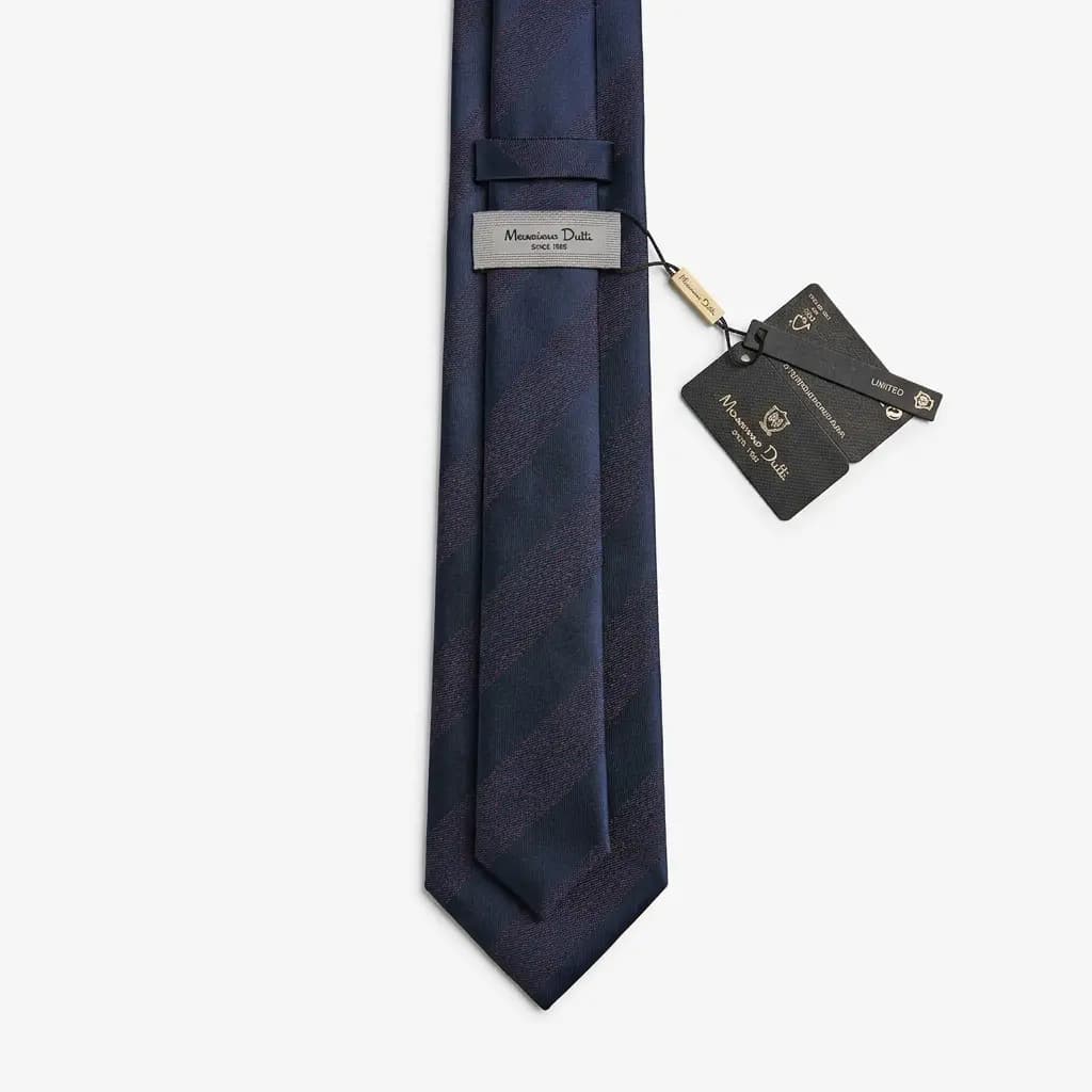 کراوات و پوشت دستدوز طرح اریب افکت دار برند Massimo Dutti — تصویر ۲