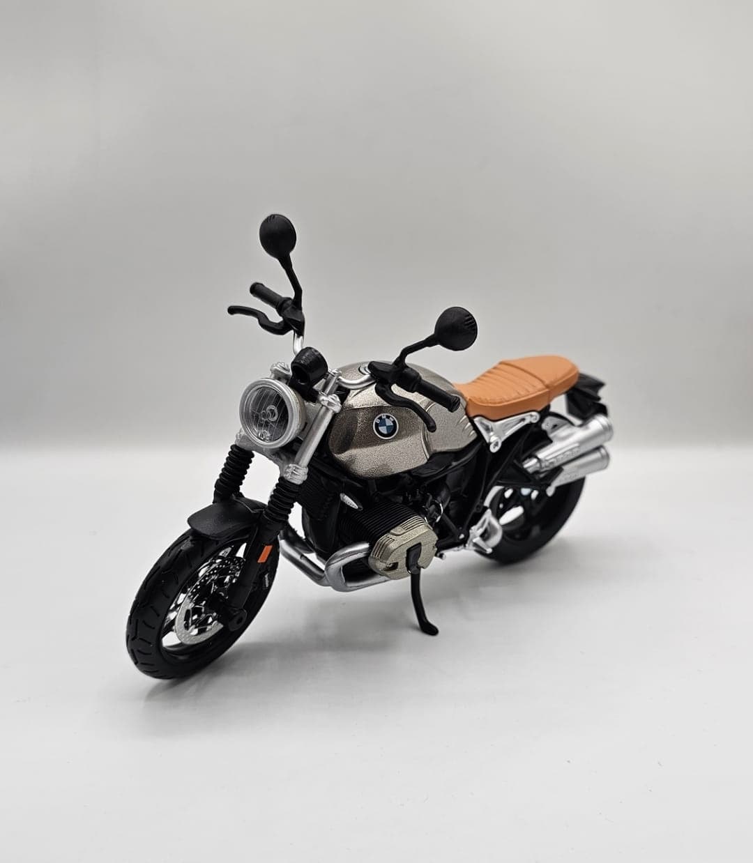 ماکت موتور BMW R nineT مقیاس 1:12 — تصویر ۲