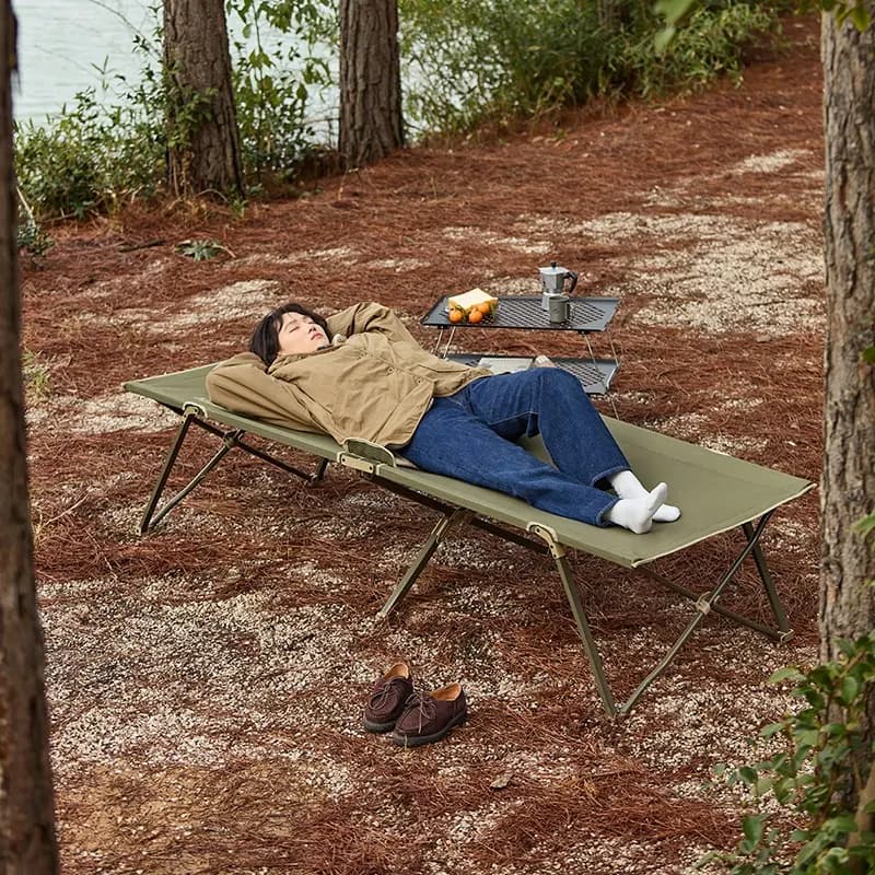 تخت کمپینگ تاشو نیچرهایک Naturehike Outdoor Folding Camp Bed XJC14 – Reed Green — تصویر ۴