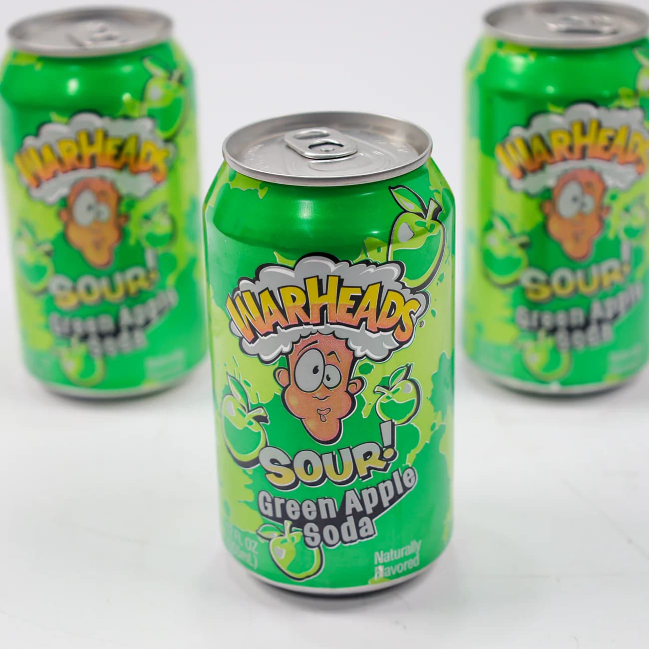 نوشیدنی ترش وارهدز با طعم سیب warheads — تصویر ۲