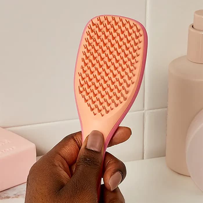 برس مو خیس تنگل تیزر مدل التیمیت دیتنگلر رنگ Salmon Pink & Apricot — تصویر ۴