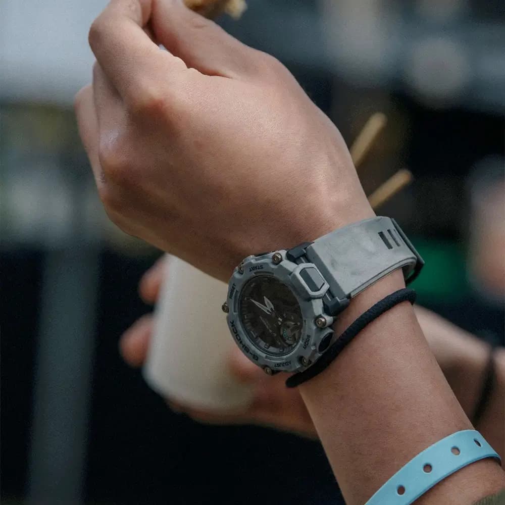 ساعت مچی مردانه کاسیو جی شاک اصل مدل GA-2200SL-8ADR — تصویر ۵