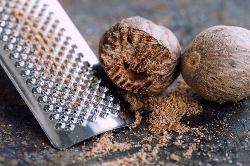 جوز هندی اعلا 100گرمی