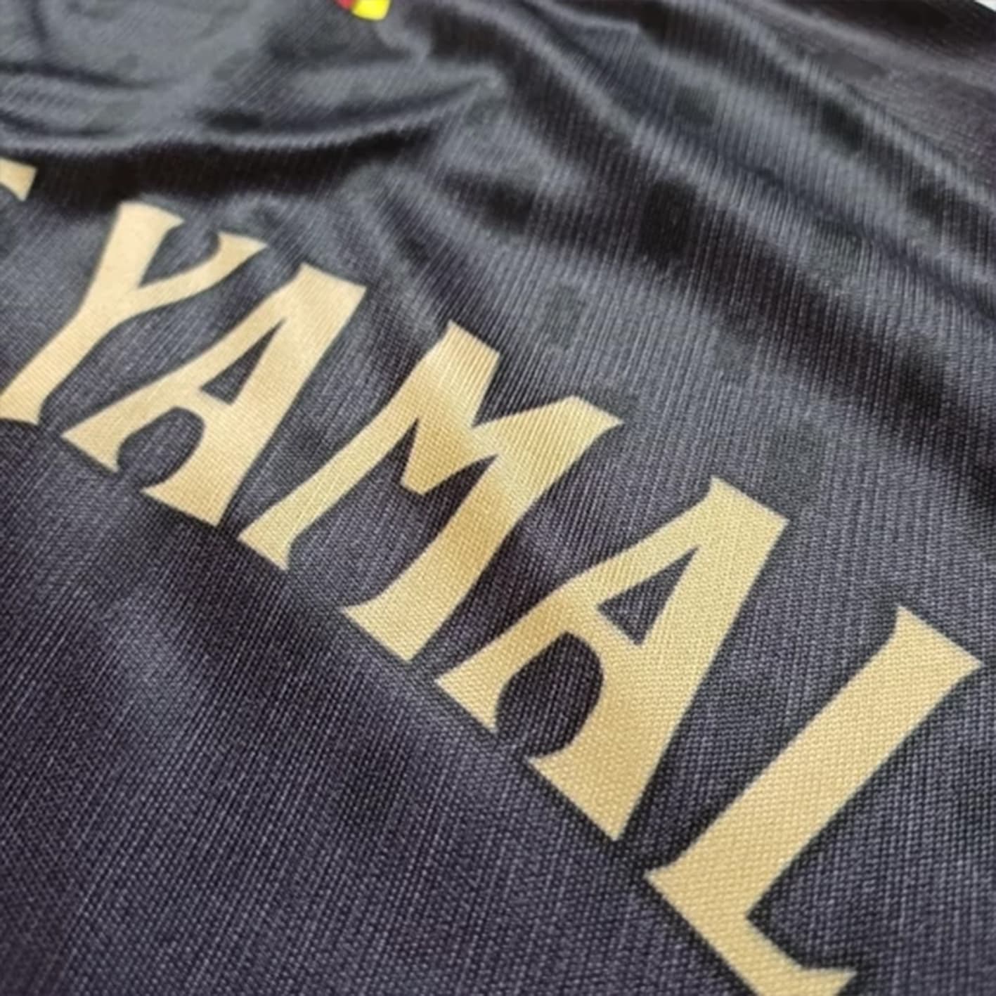 ست تی شرت و شلوارک ورزشی پسرانه بارسلونا مدل یامال Away 2027 — تصویر ۷
