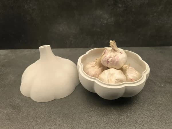 جعبه نگهداری سیر به شکل سیر – خدمات چاپ سه بعدی سفارشی