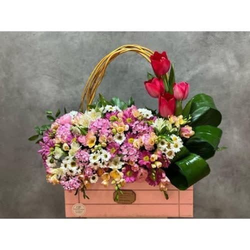 گل فروشی نزدیک قنادی رز حکیمیه تهران sh198