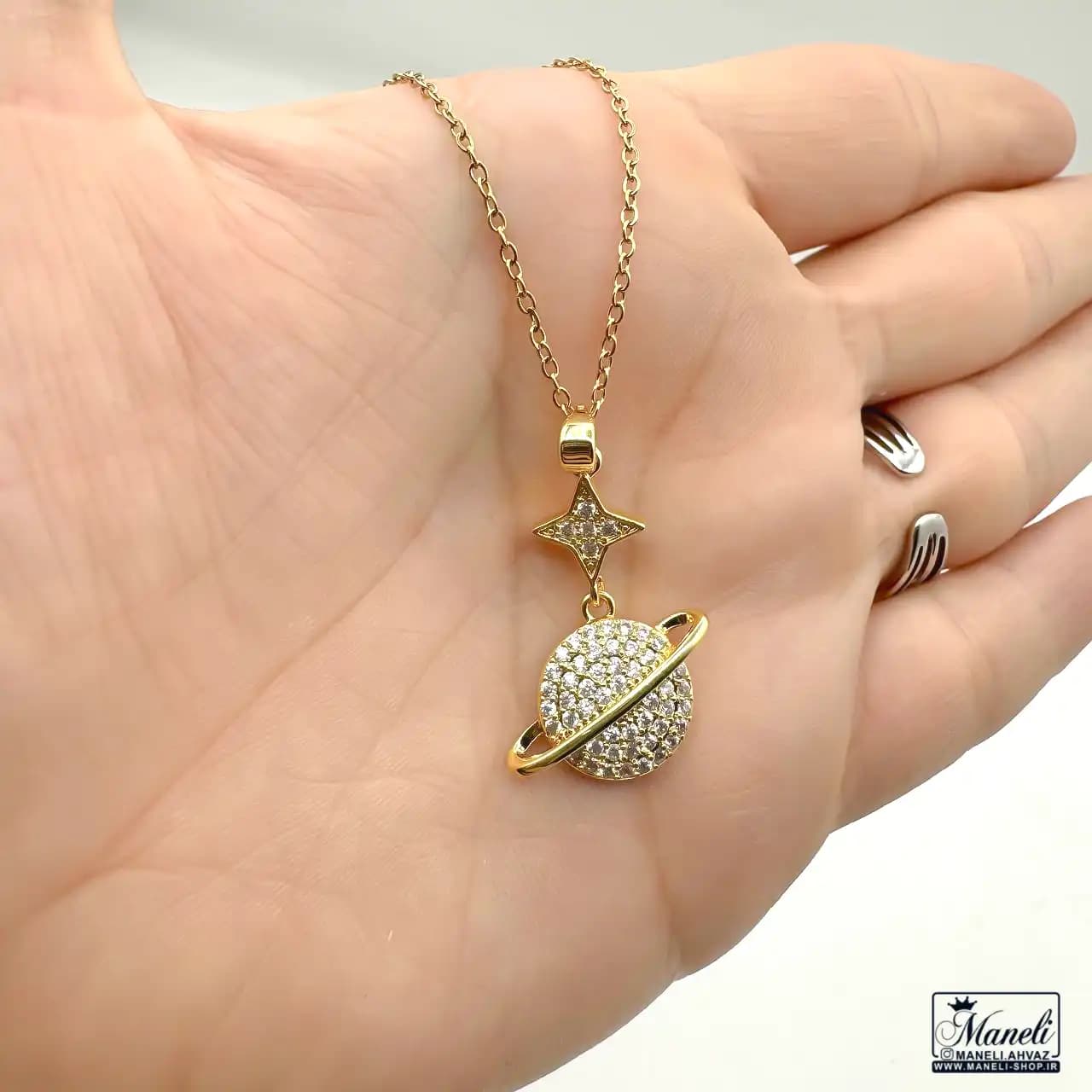 گردنبند زحل نگینی | استیل | رنگ ثابت 14030557 — تصویر ۲