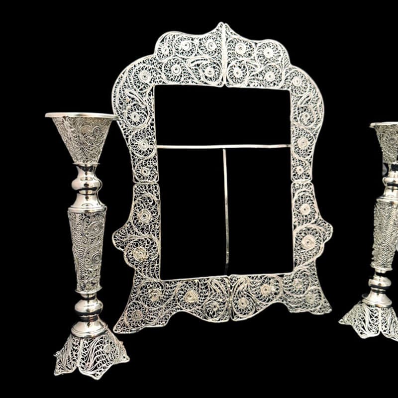 قاب آینه ملیله کاری مستطیلی شماره چهار و شمعدان تک سر کوچیک — تصویر ۵