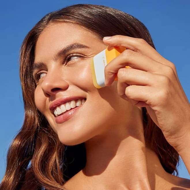 ضدآفتاب استیکی ایزدین ISDIN با SPF50 و PA++++ حجم 10 گرم — تصویر ۲