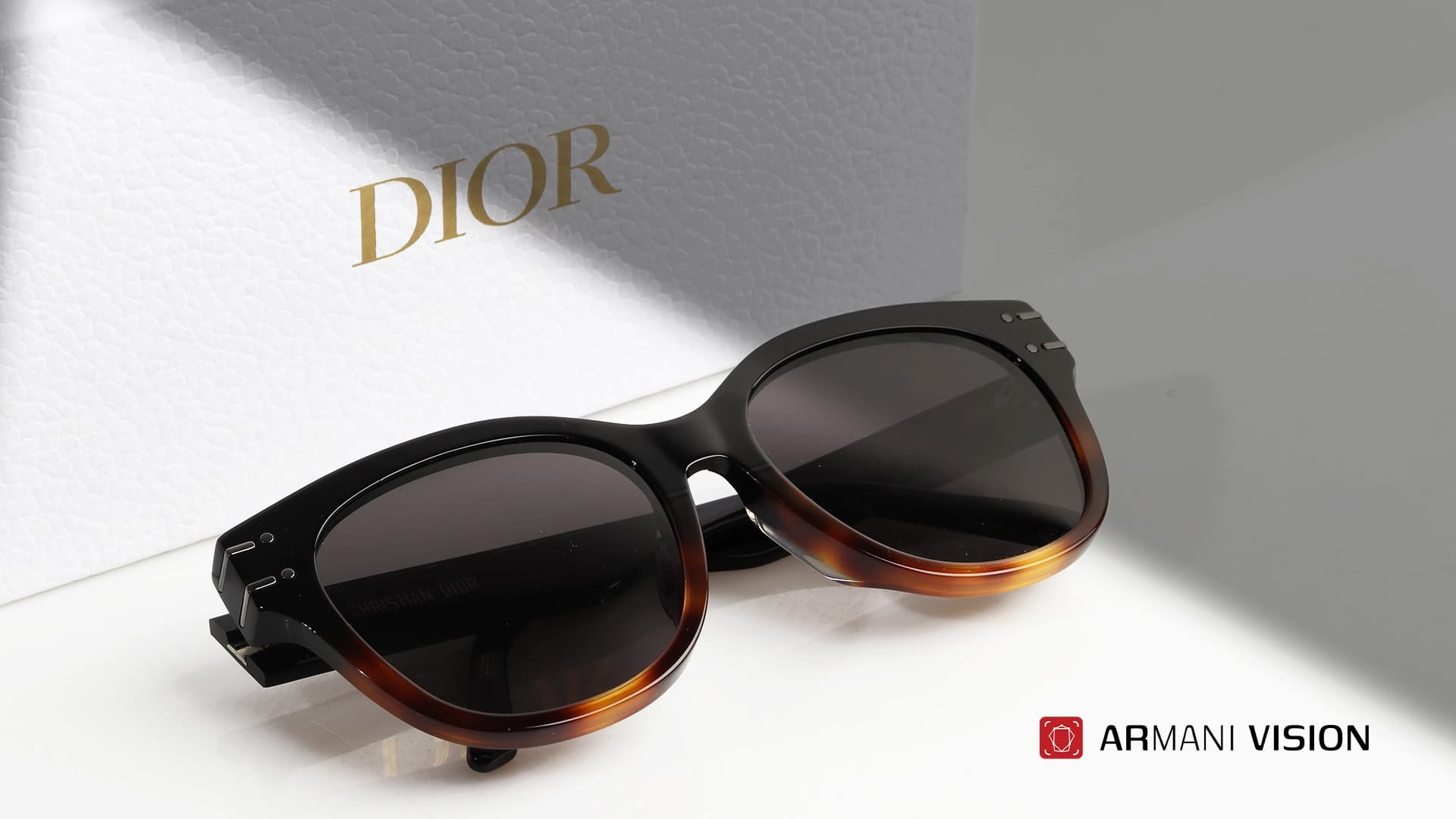 عینک دیور DIOR – SIGNATURE – B6F – 18A0 — تصویر ۶