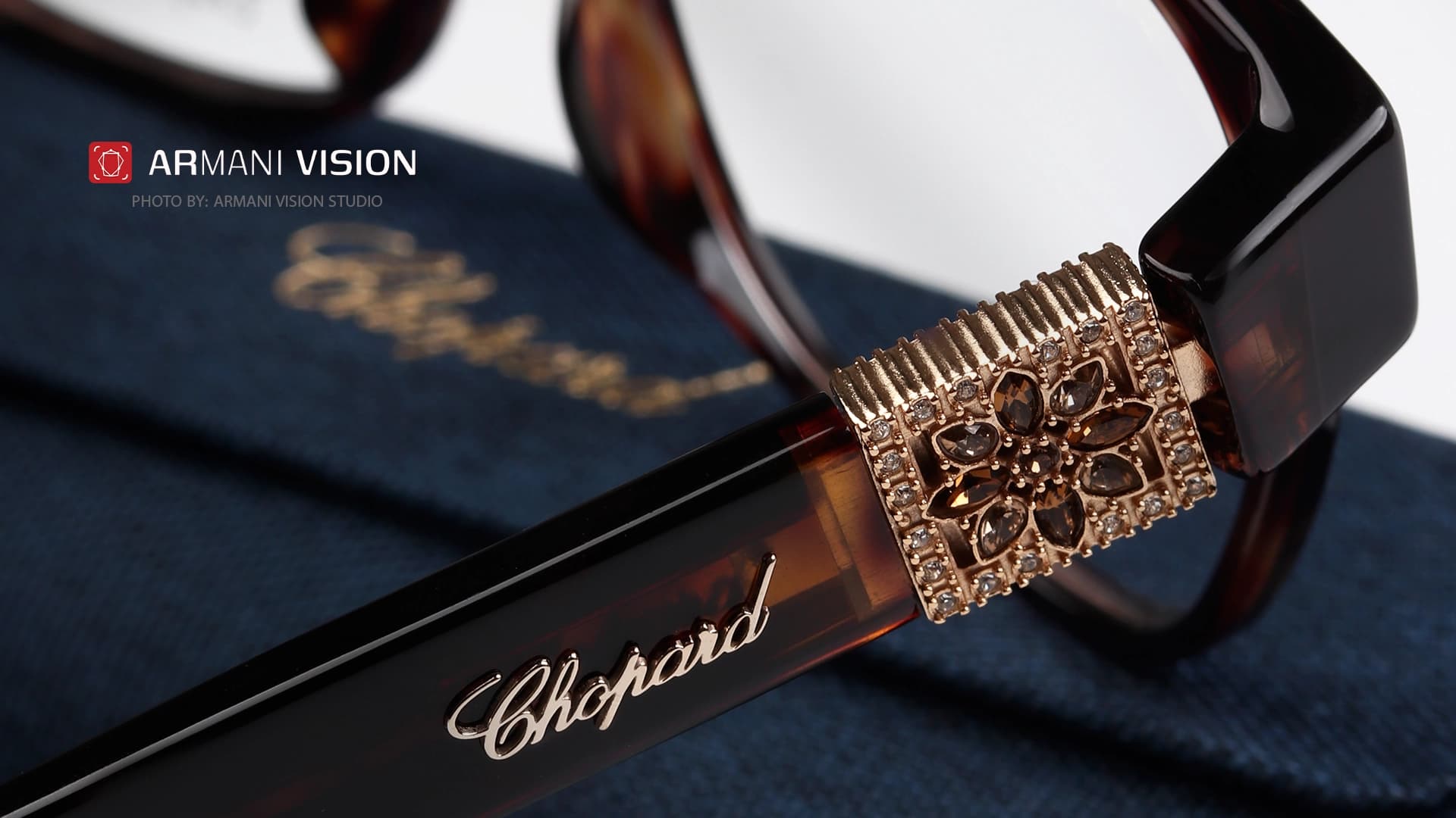 عینک شوپارد Chopard – VCH304S – 722 — تصویر ۶