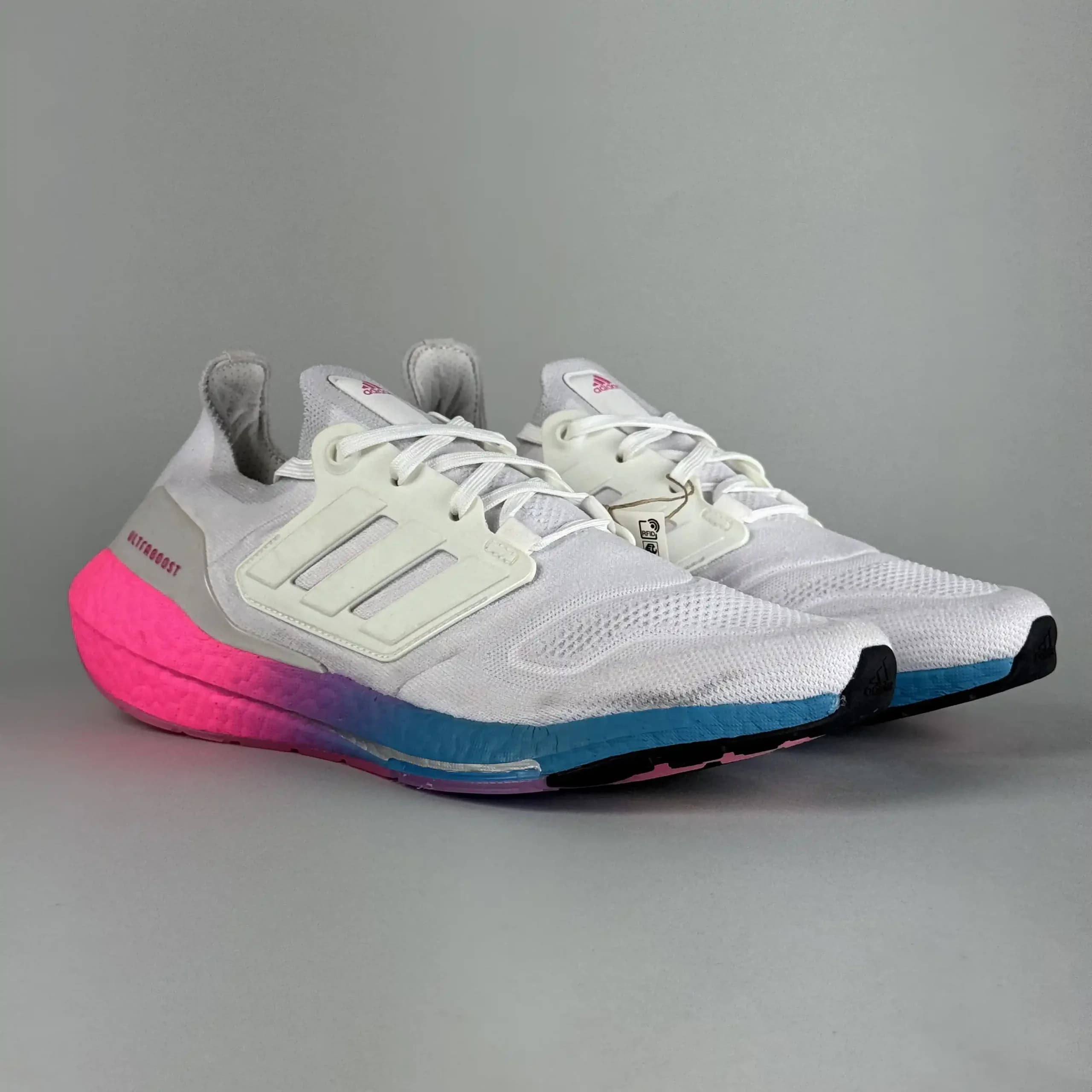 آدیداس الترابوست ADIDAS ULTRABOOST 22 مدل GV8830 — تصویر ۷