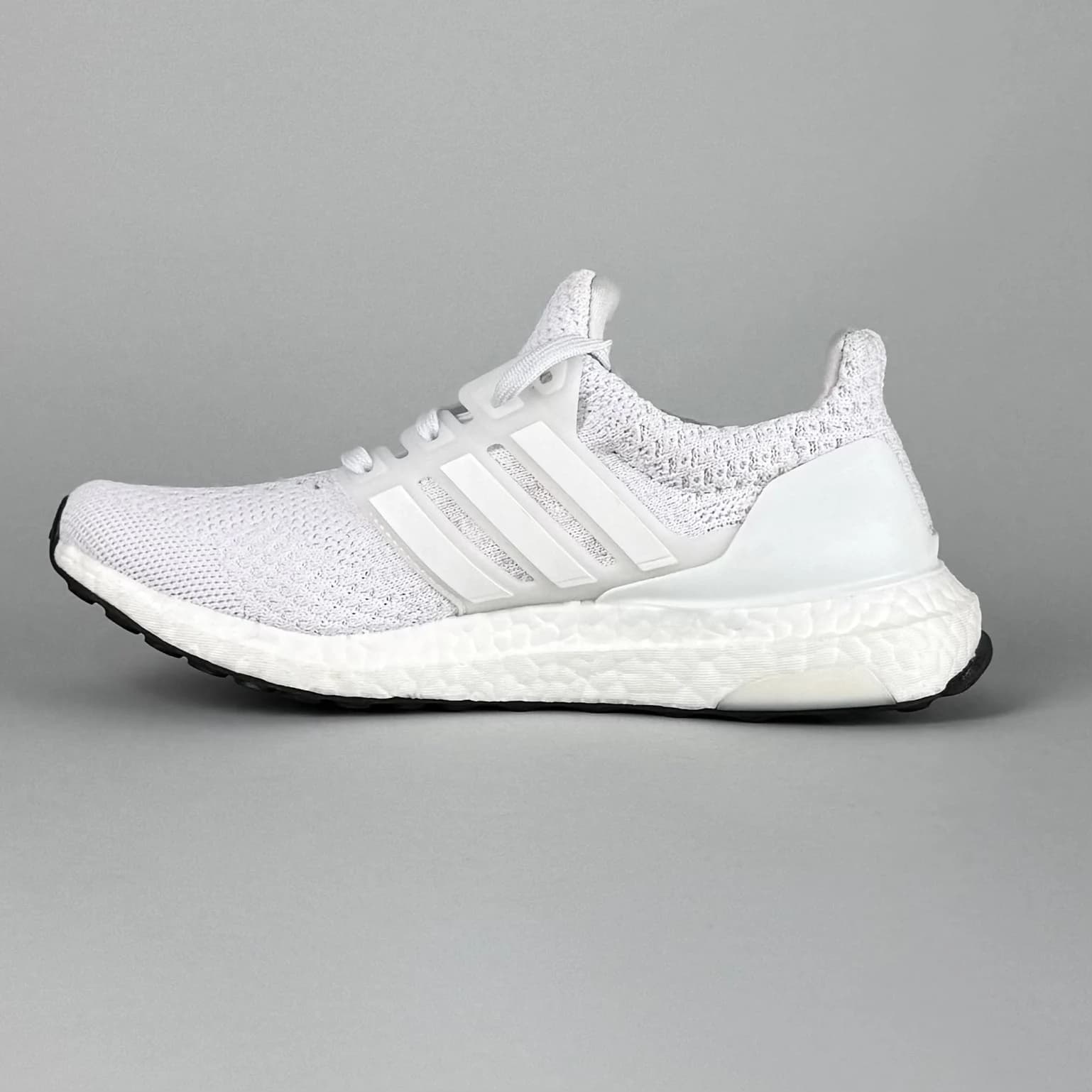 آدیداس الترابوست ADIDAS ULTRABOOST 5.0 DNA مدل GV8747 — تصویر ۶