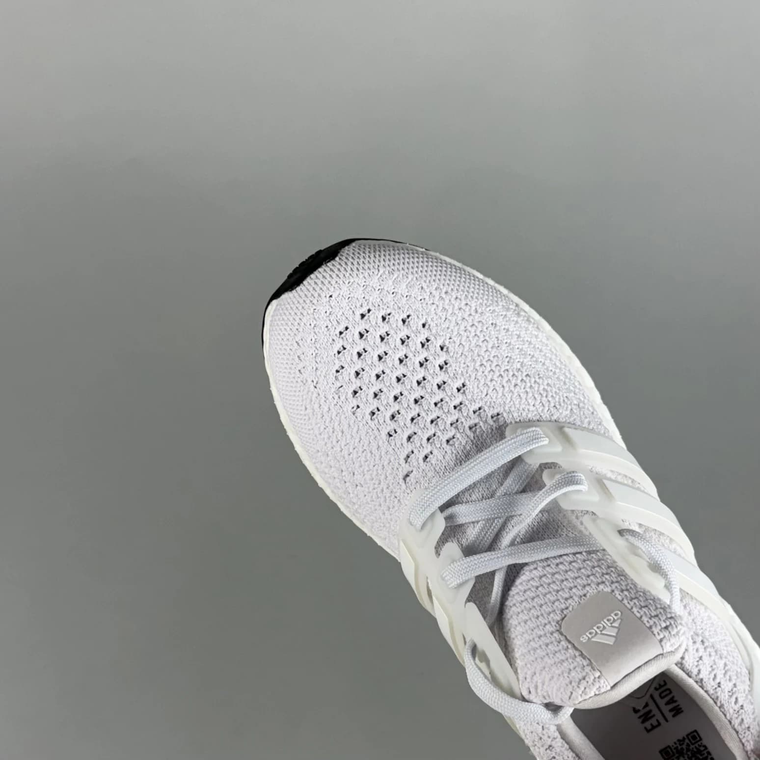 آدیداس الترابوست ADIDAS ULTRABOOST 5.0 DNA مدل GV8747 — تصویر ۵