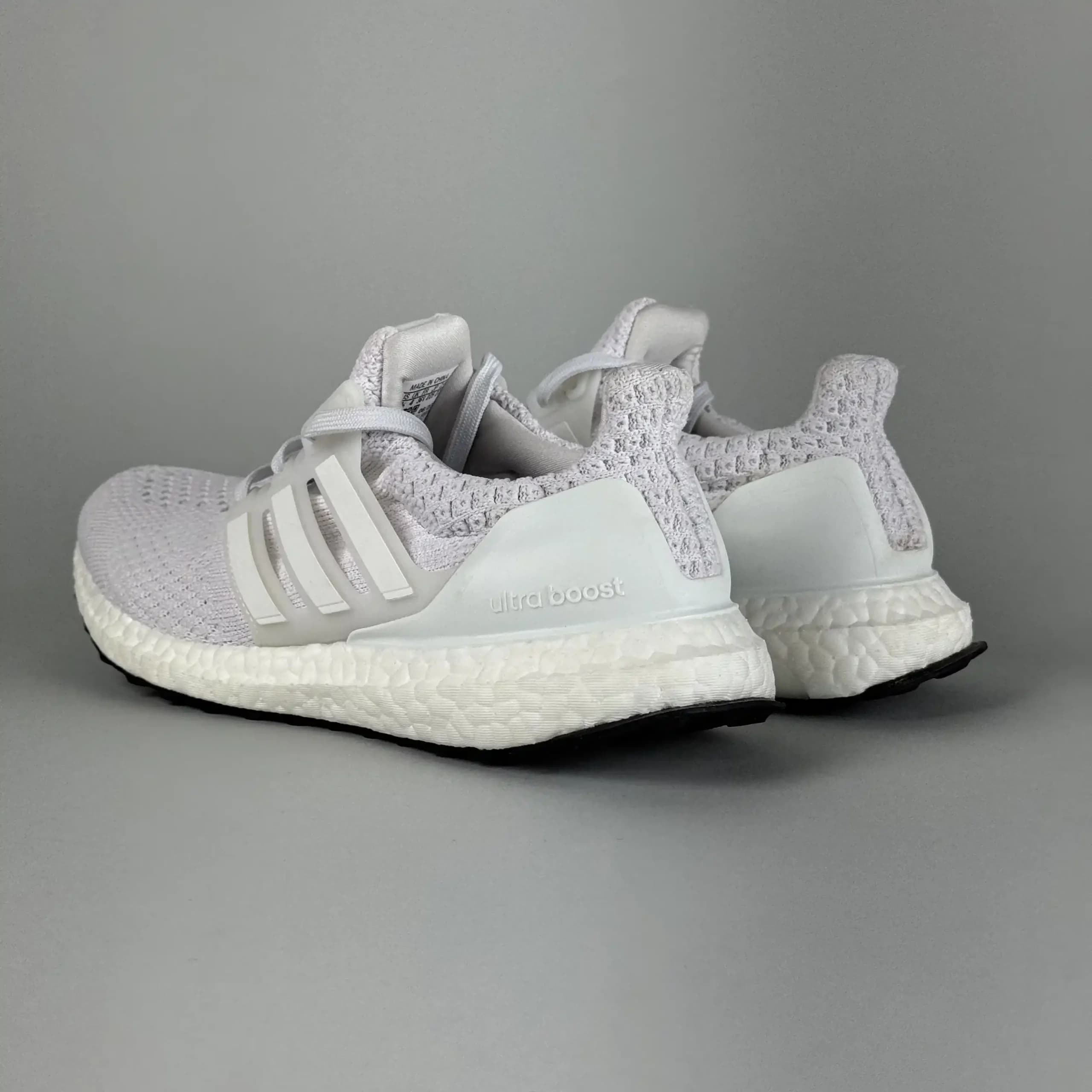 آدیداس الترابوست ADIDAS ULTRABOOST 5.0 DNA مدل GV8747 — تصویر ۳