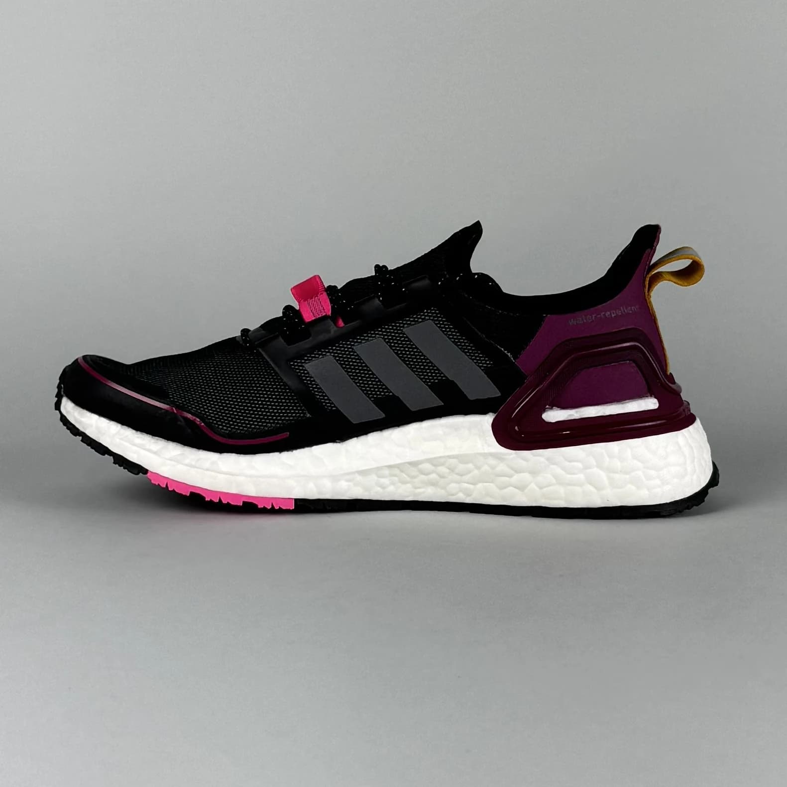 آدیداس الترابوست ADIDAS ULTRABOOST مدل Q46489 — تصویر ۶