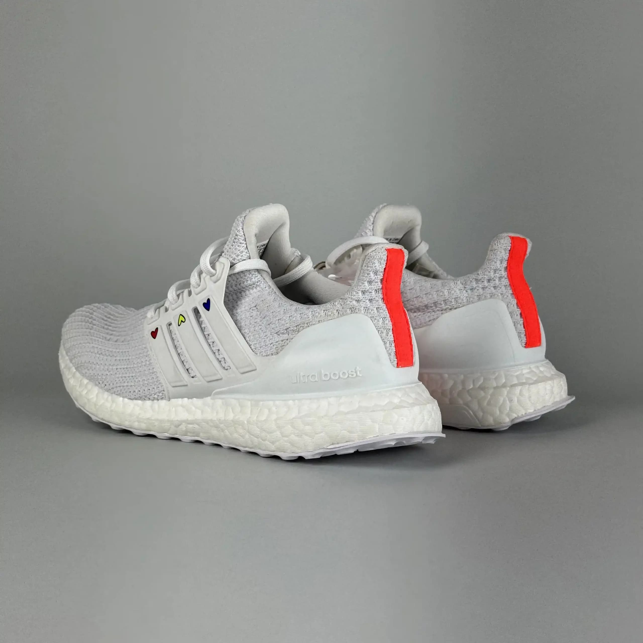 آدیداس الترابوست ADIDAS ULTRABOOST 4.0 DNA مدل GZ9232 — تصویر ۳