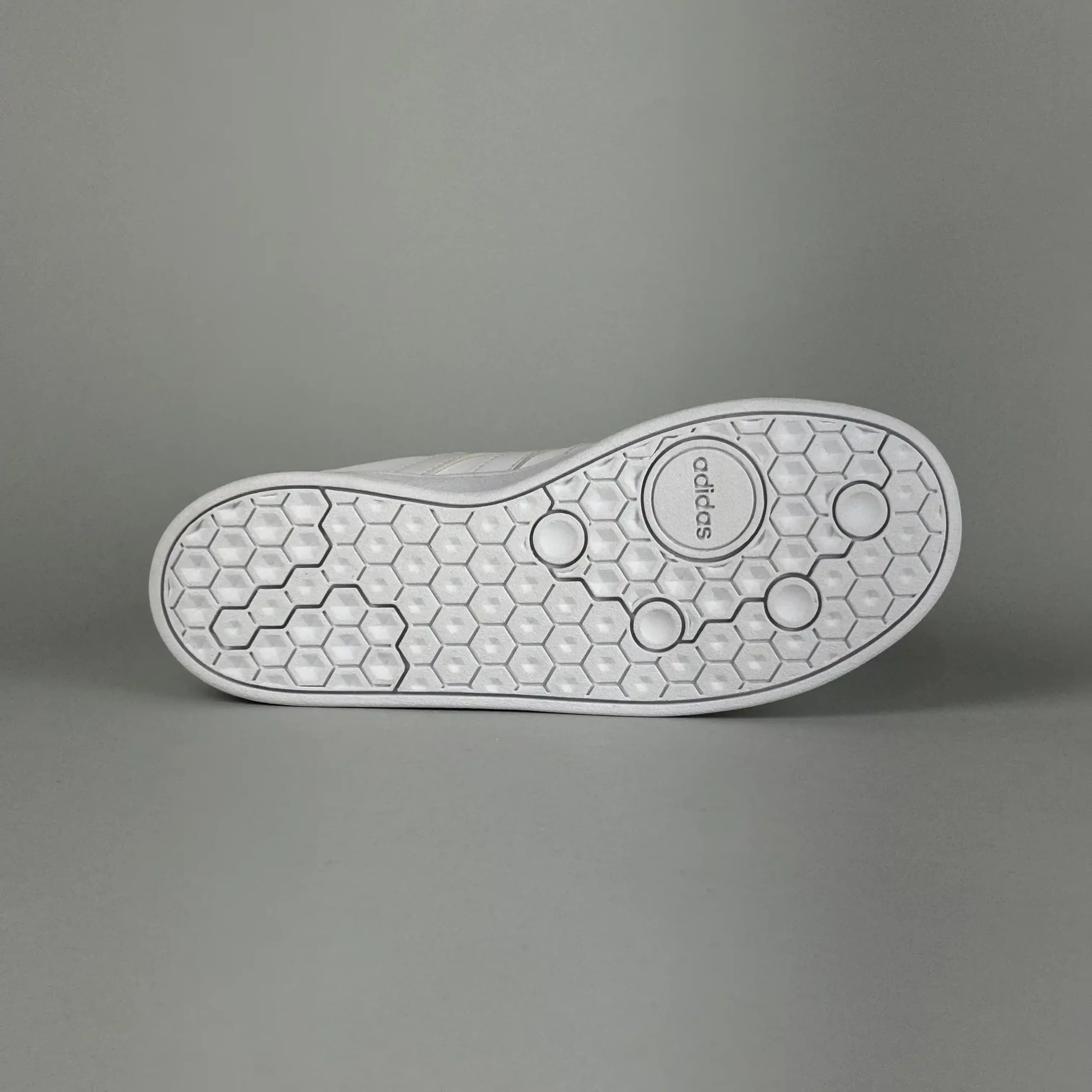 آدیداس بریکنت ADIDAS BREAKNET مدل FY9504 — تصویر ۳