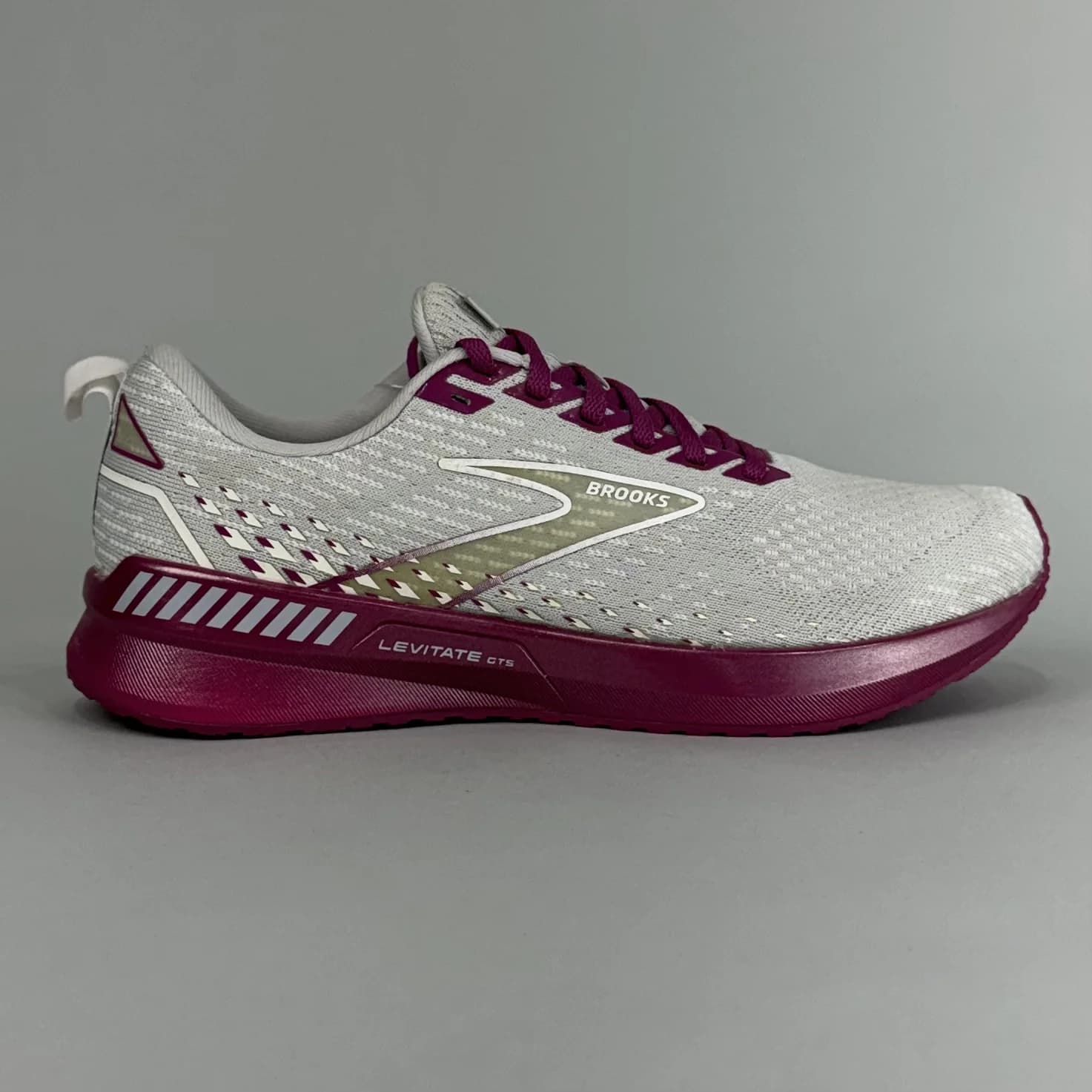 بروکس لویتیت جی تی اس BROOKS LEVITATE GTS 5 مدل 1203581B003