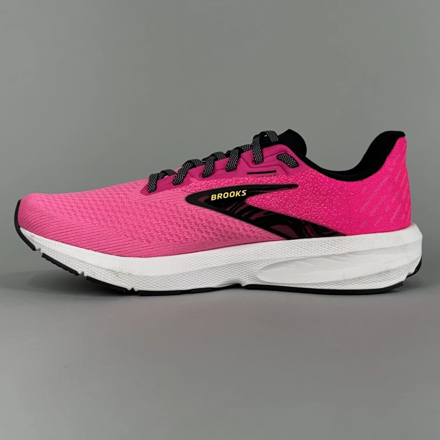 بروکس لانچ 10 BROOKS LAUNCH مدل 1203981B624 — تصویر ۶