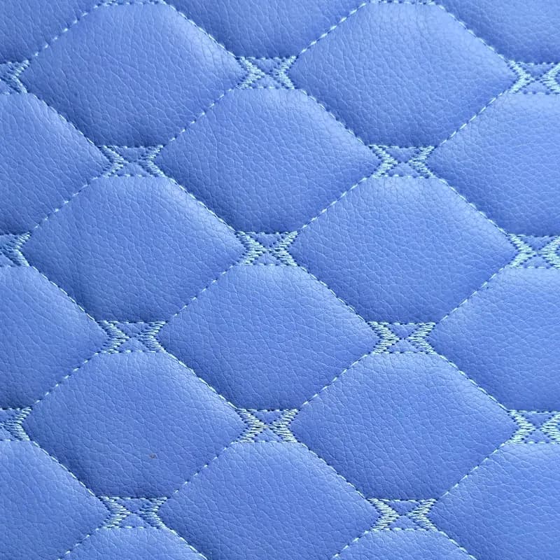 کفپوش 6 بعدی مدل بنز EQA آذین فرش — تصویر ۵