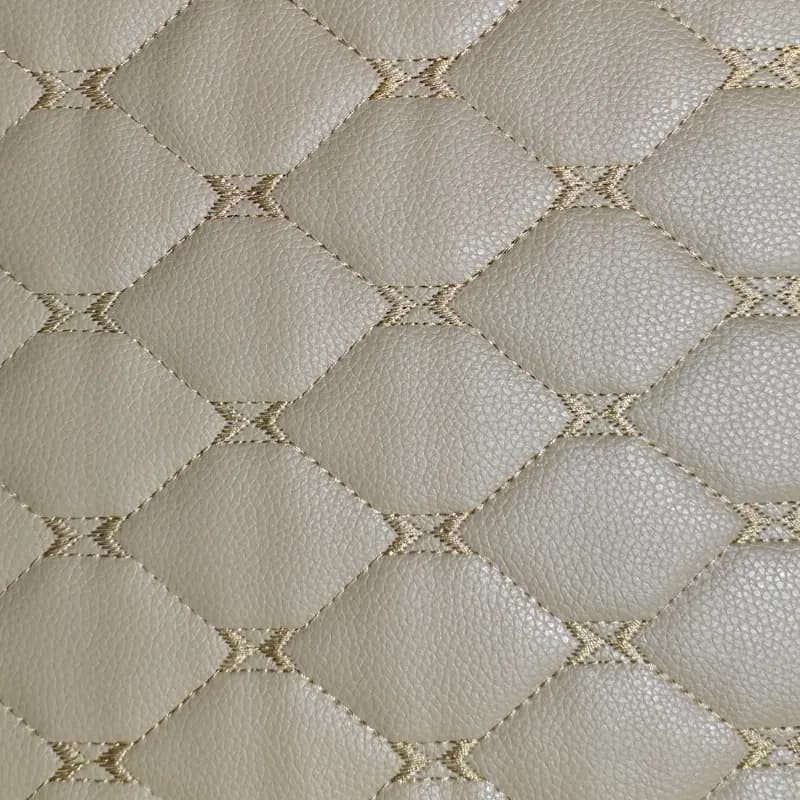 کفپوش 6 بعدی مدل گلدوزی تویوتا پرادو 4 درب آذین فرش — تصویر ۲