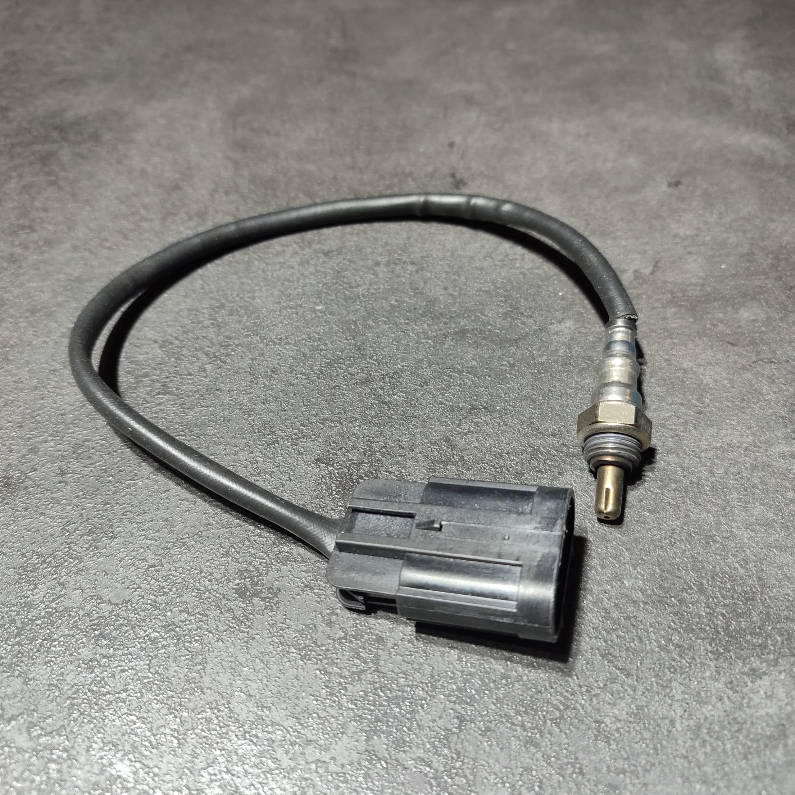 سنسور اکسیژن سایز کوچیک t249s(بنلی 300)