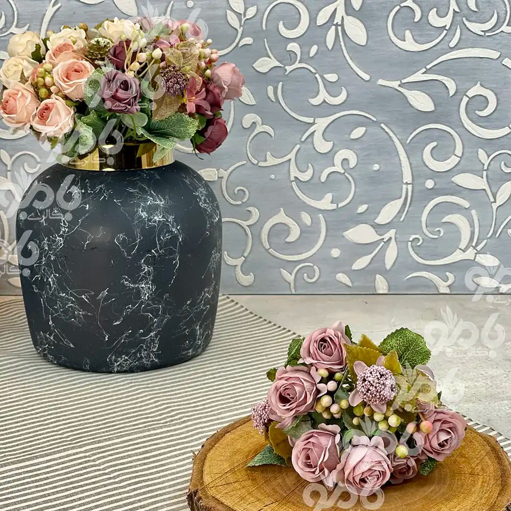 گل بوته ای رز کوچک میوه دار 18517 — تصویر ۲