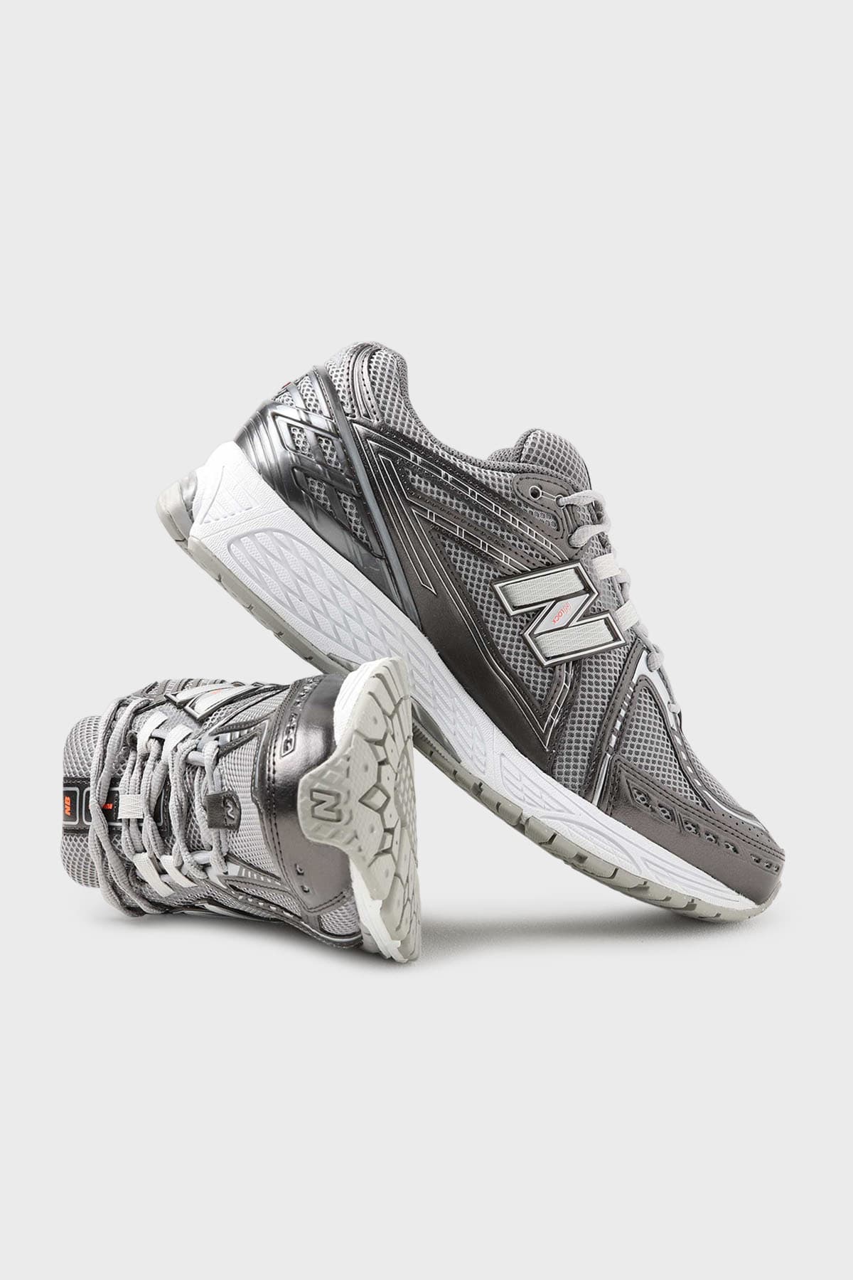 کفش اسنیکر نیو بالانس زنانه منسوجات مشکی راسته کژوال/روزمره | New Balance U1906RCO VN — تصویر ۲