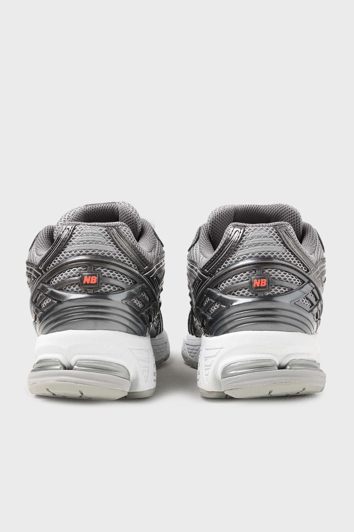 کفش اسنیکر نیو بالانس زنانه منسوجات مشکی راسته کژوال/روزمره | New Balance U1906RCO VN — تصویر ۴