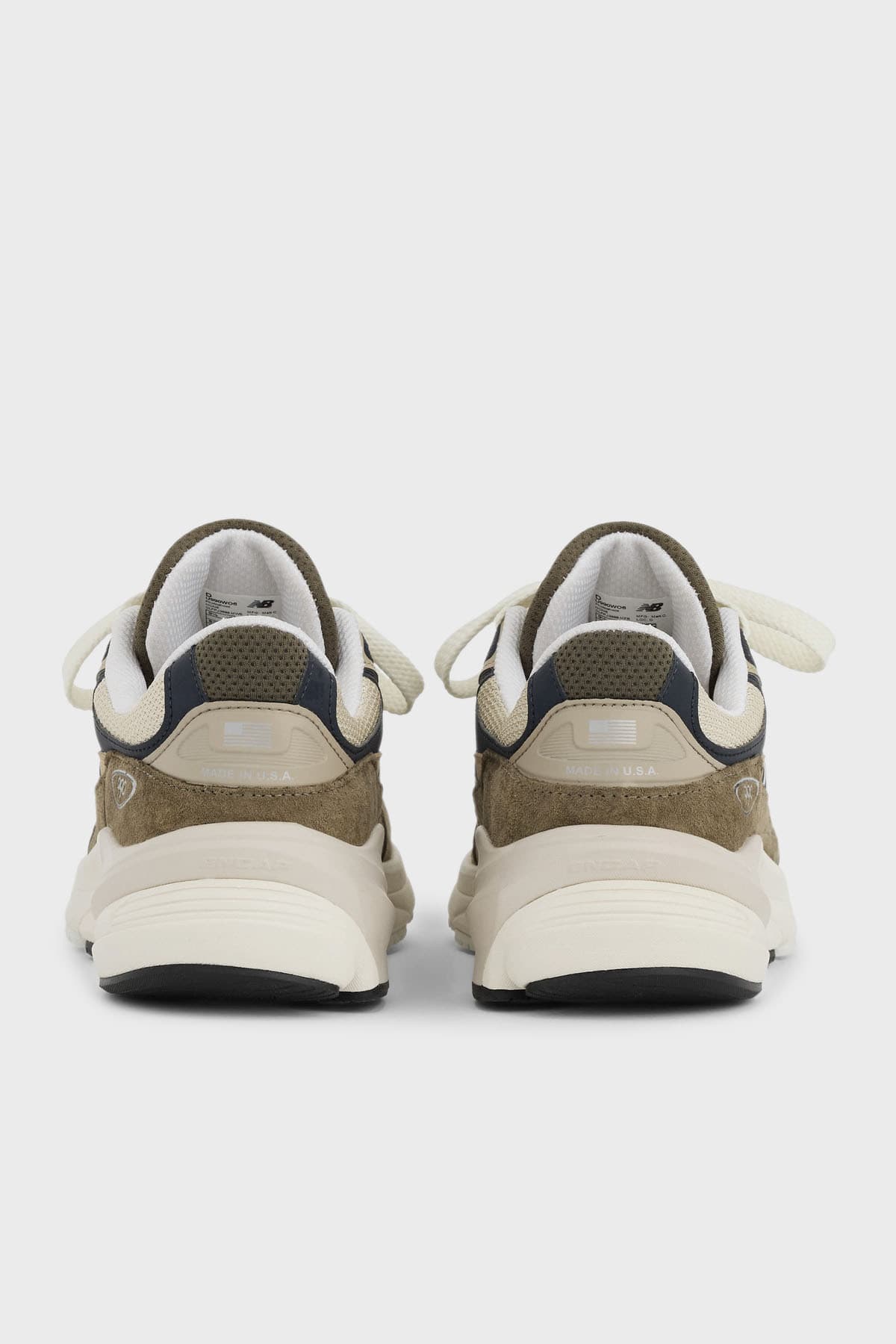کفش اسنیکر نیو بالانس مردانه جیر رنگارنگ بیسیک طرح دار اسپرت | New Balance U990WO6 TR — تصویر ۵