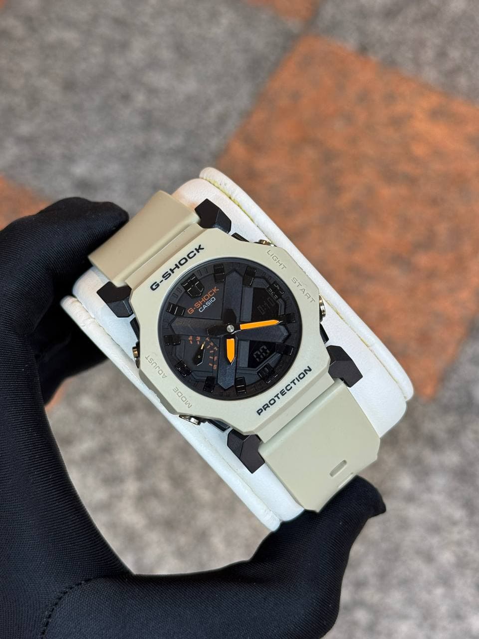 ساعت کاسيو جي شاک مدل GA-2300-کرم — تصویر ۳