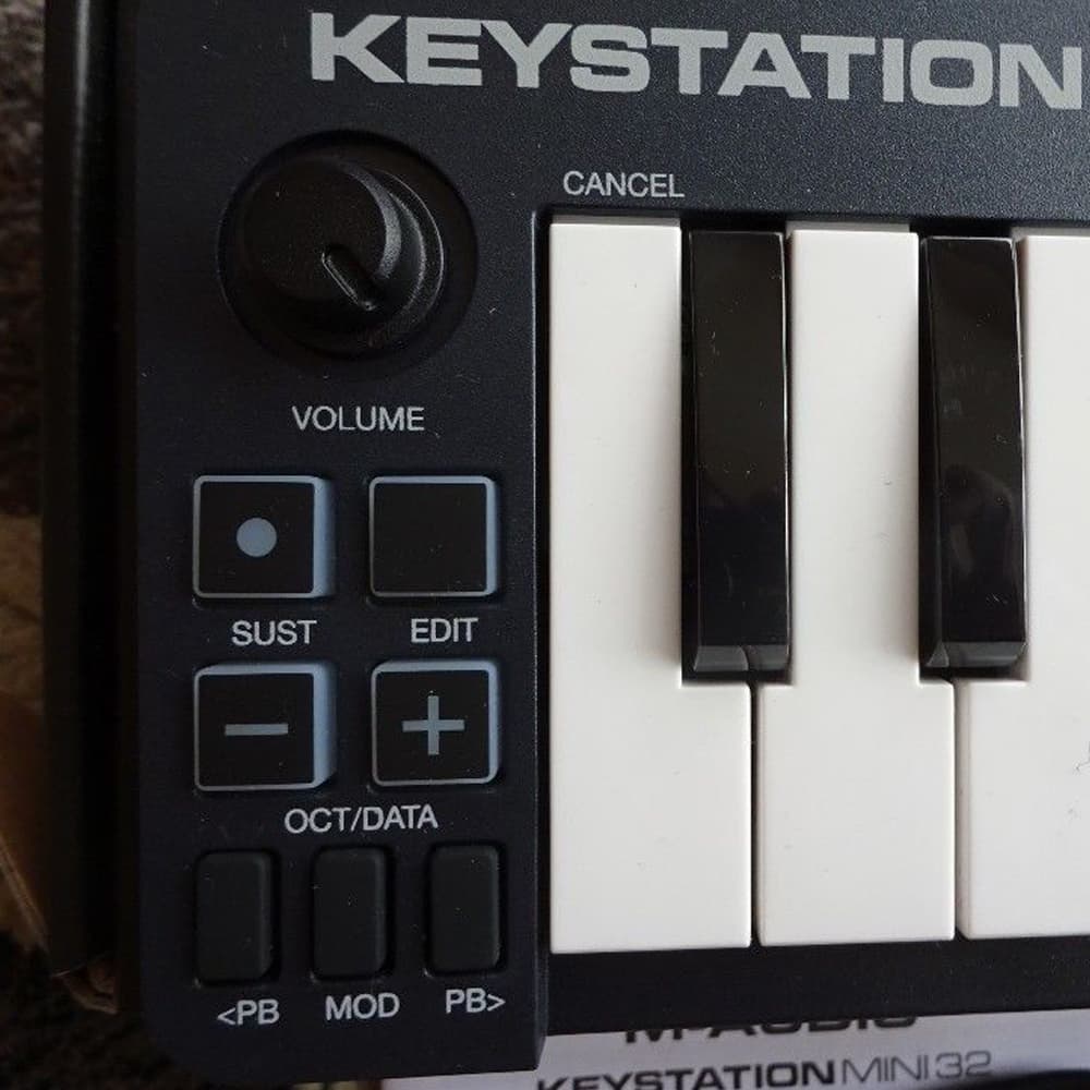 میدی کیبورد M-AUDIO KEYSTATION MINI 32 MK3 — تصویر ۲