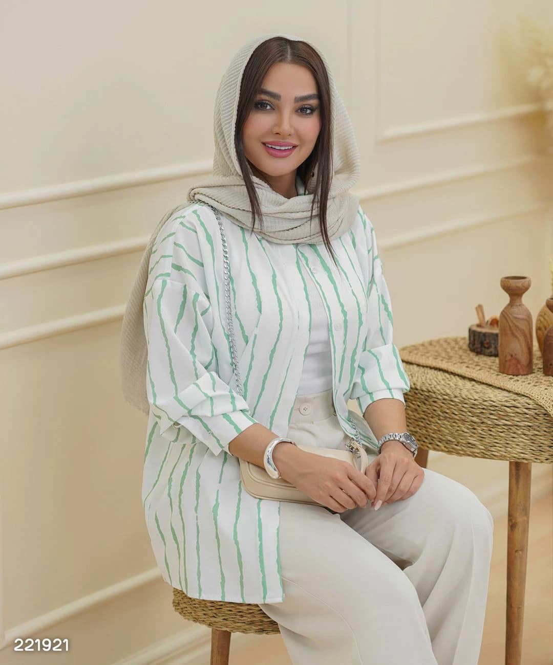 شومیز راه راه بوگاتی چاپی مدل بریتان — تصویر ۳