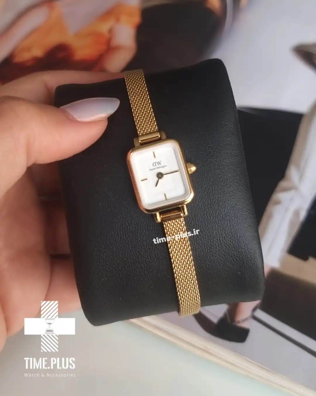 ساعت دنیل ولینگتون بند حصیری Quadro Mini — تصویر ۴