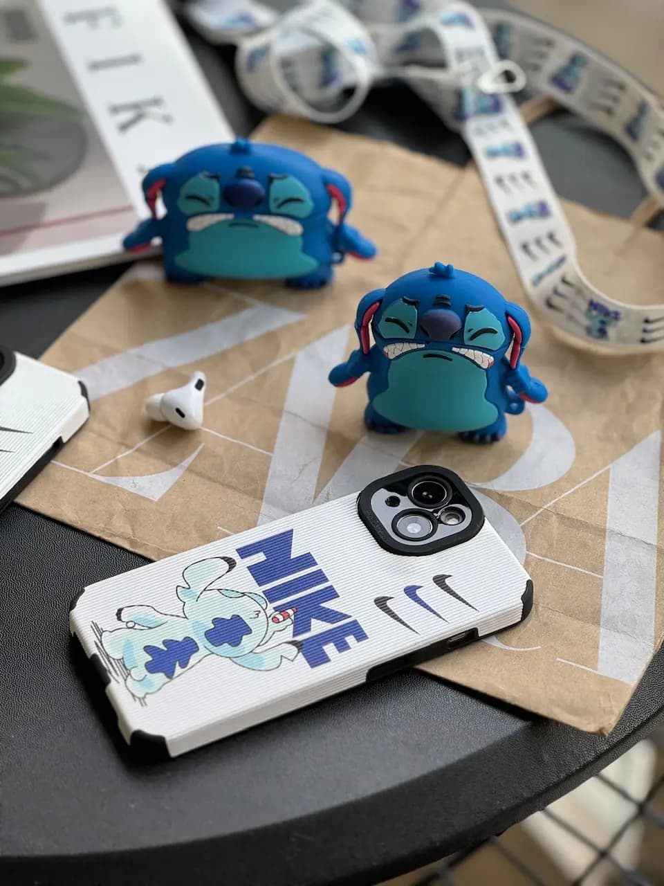 کاور ایرپاد سیلیکونی Crying Stitch (کدa0082) — تصویر ۲