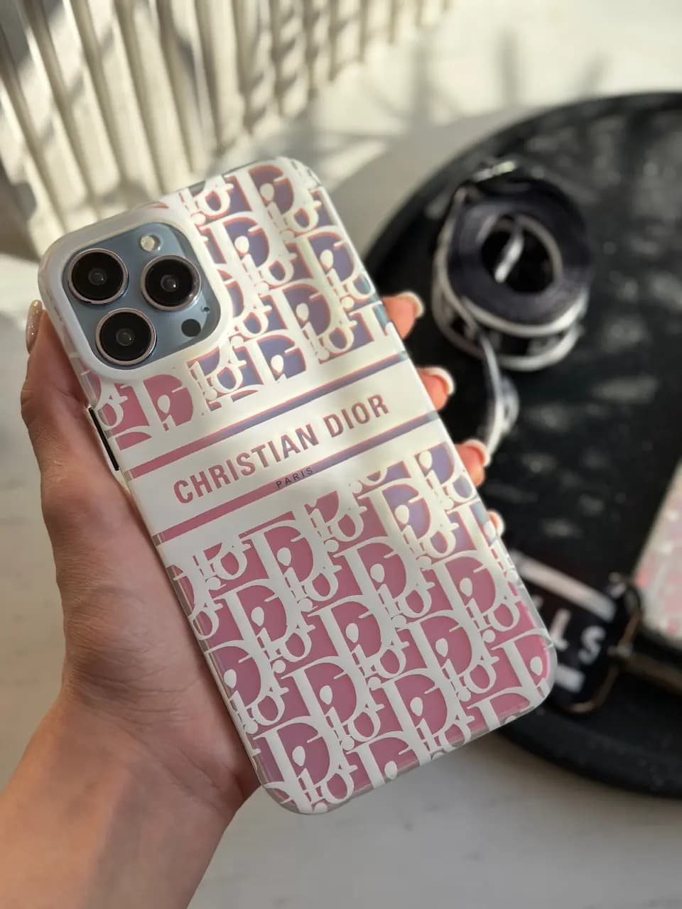 قاب Christian Dior هولوگرامی — تصویر ۲