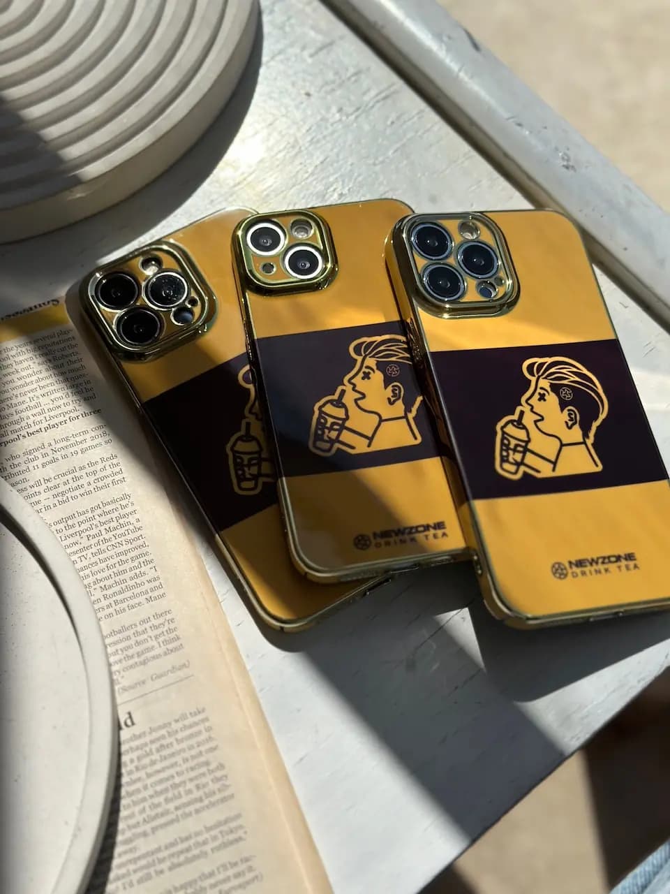 قاب GOLD FENDI — تصویر ۴