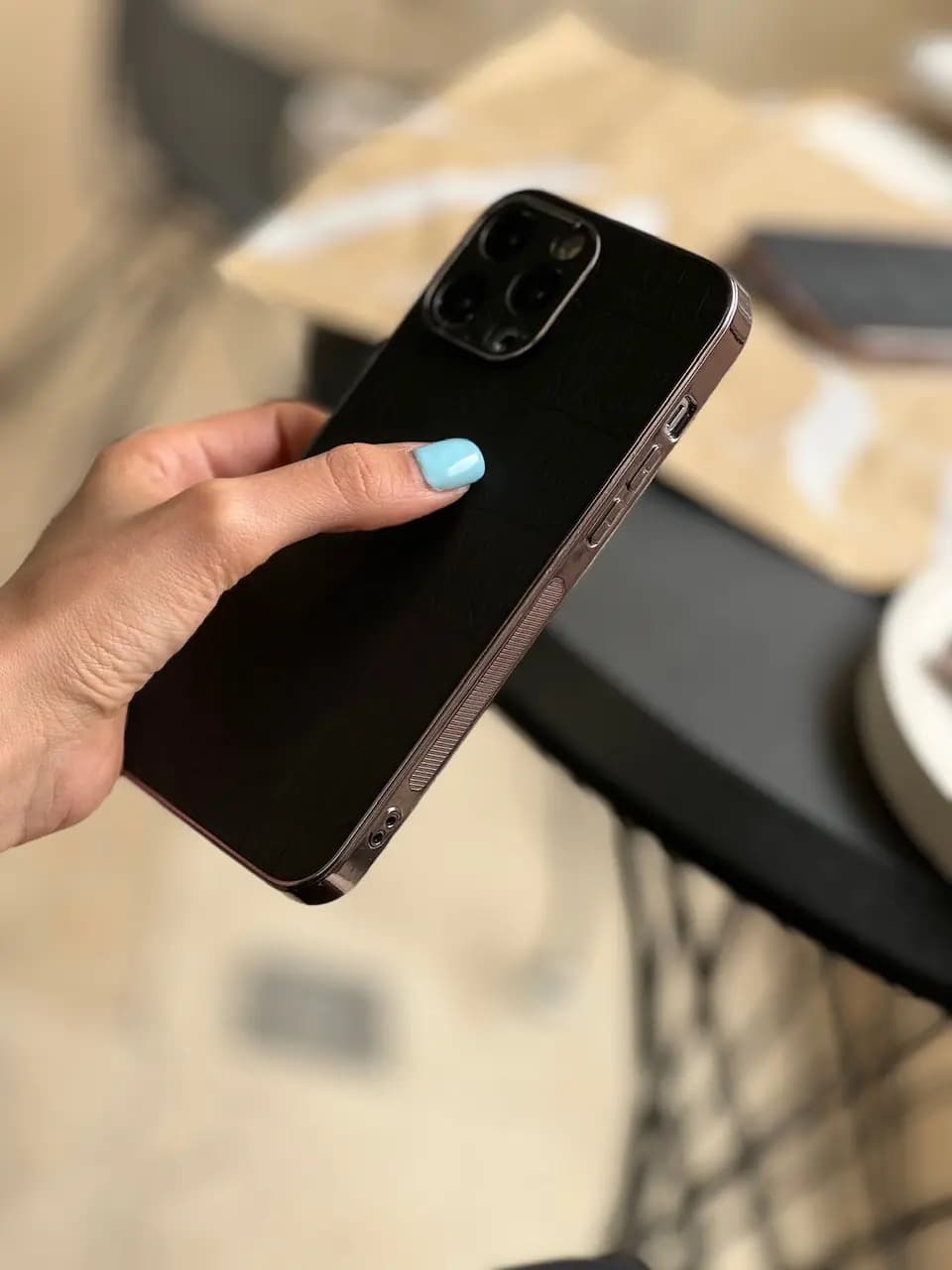 قاب چرمی طرح تمساح — تصویر ۵
