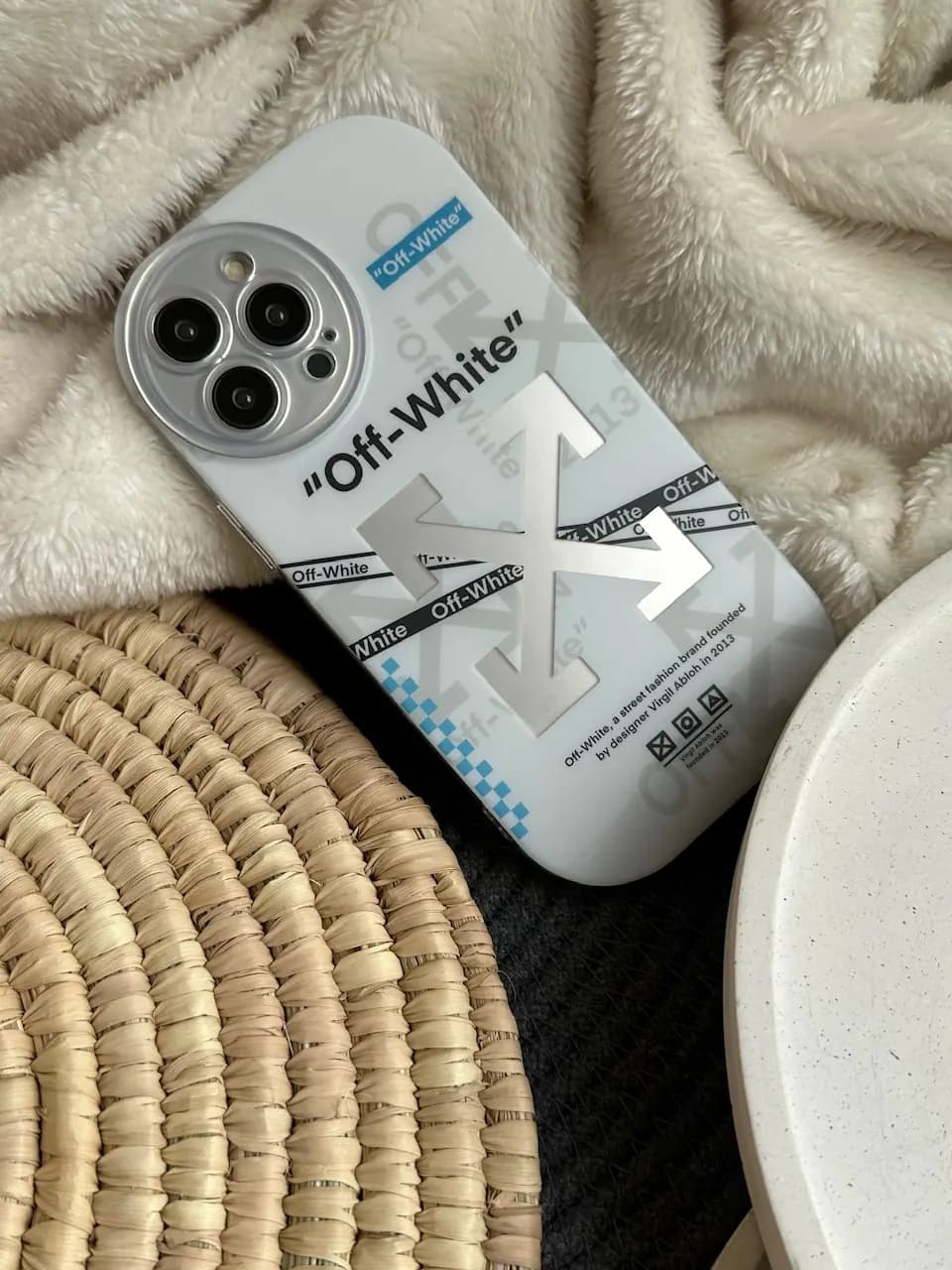 قاب Off-White لنز رینگی سفید (کدC1320) — تصویر ۴